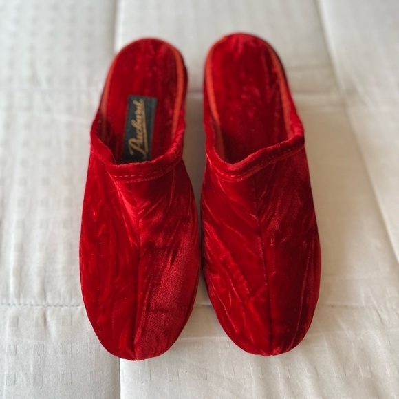 Vintage Red Velvet Velour Packard Wedge Slippers Size 5 - Picture 7 of 16